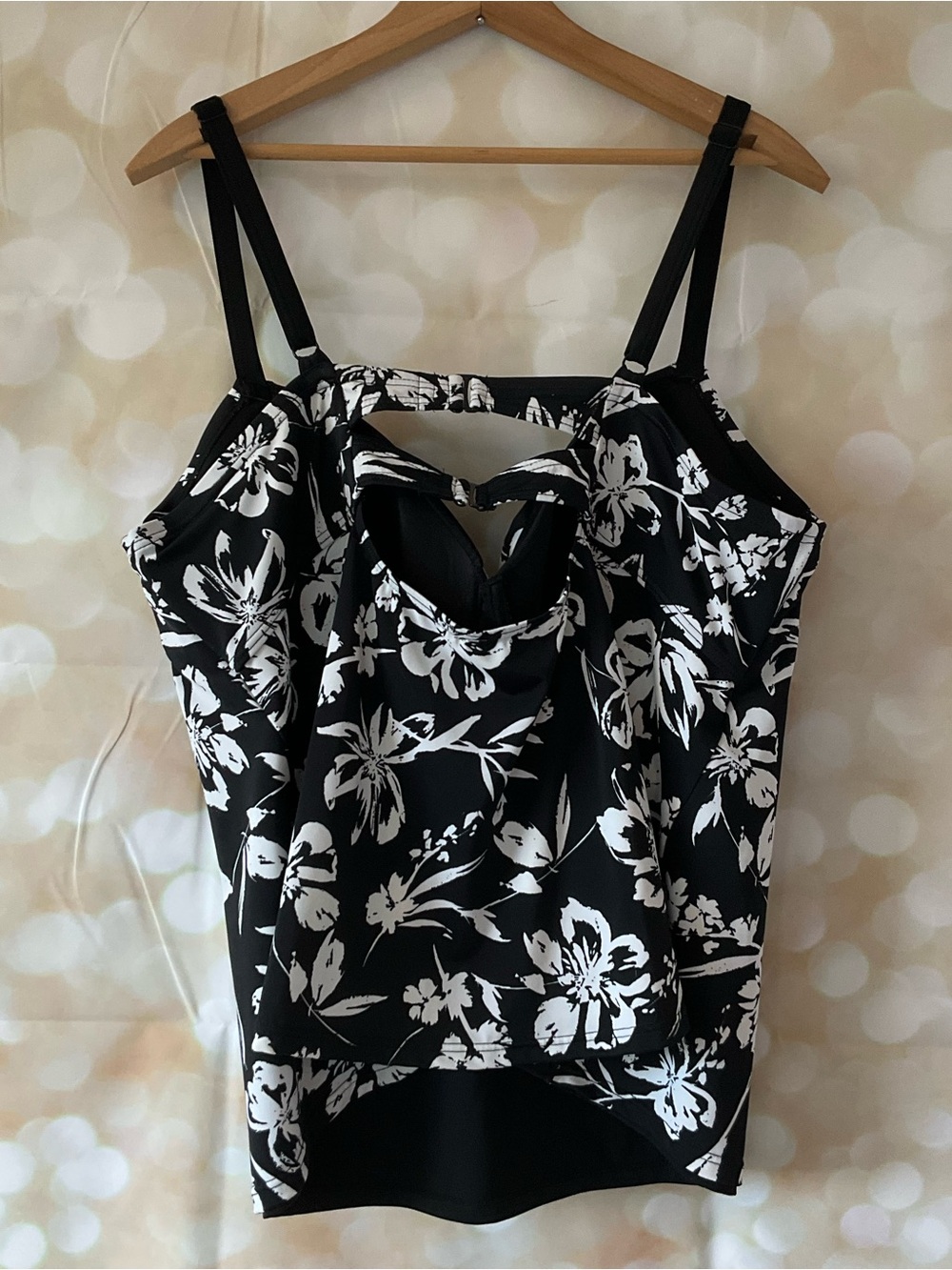 Swimsuit for All Black and White Floral Swim Top NWOT - Picture 5 of 6